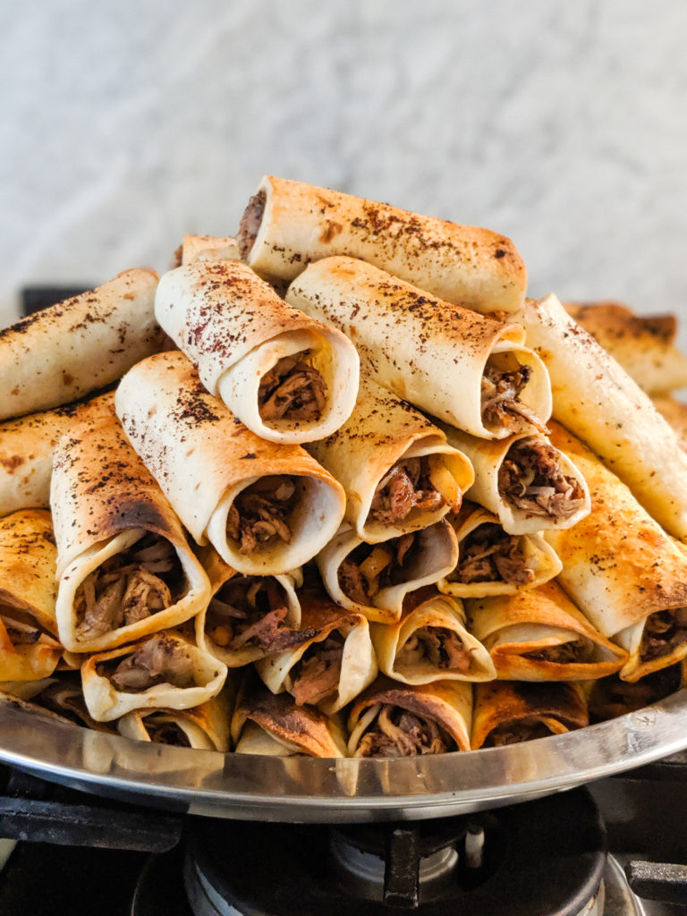 Msakhan sumac chicken and onion rolls