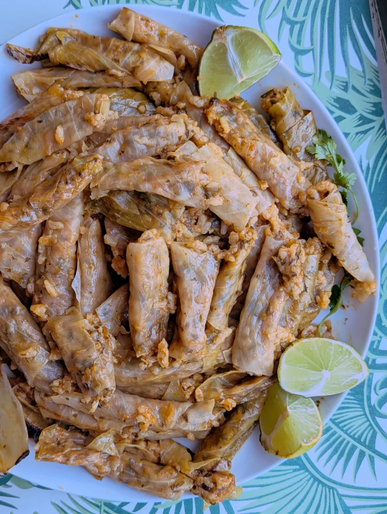 Mahshi kromb - Egyptian cabbage rolls