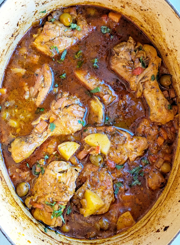 Pollo guisado