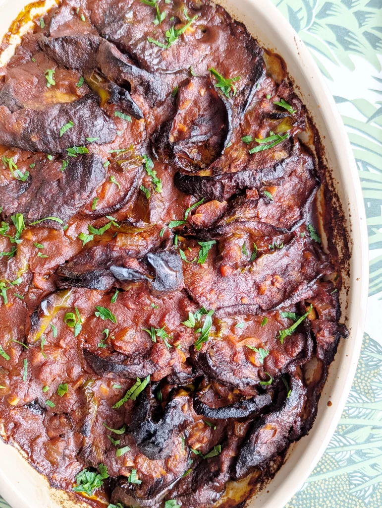 Egyptian vegan mesaqa'a - Egyptian eggplant moussaka - am what I eat