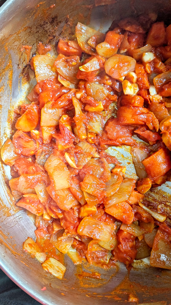 Sauteed vegetables, spices and tomato paste - the base for your Egyptian red lentil soup