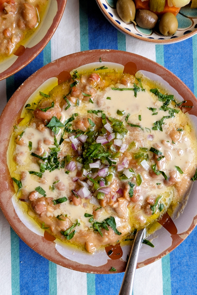 Ful medames with tahina - Ful bil tahina - Fava beans with tahina