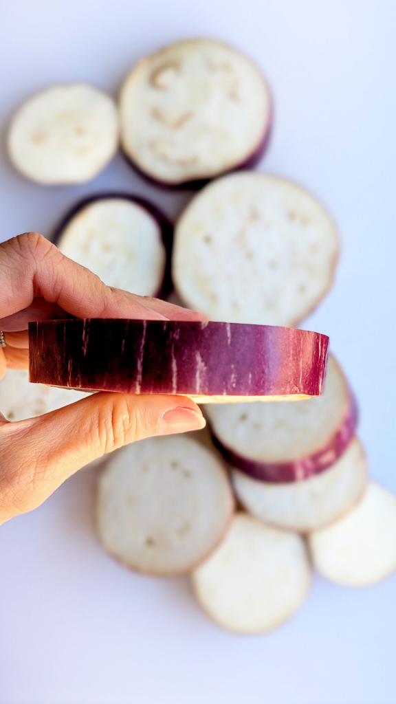 Sliced eggplant for Egyptian pickled eggplant